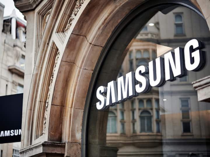 Samsung sold more then 1000 crore rupees galaxy devices in 24 hours Samsung Phone Sale: सैमसंग ने 24 घंटे में बेच डाले 1000 करोड़ रुपये से ज्यादा के गैलेक्सी डिवाइस