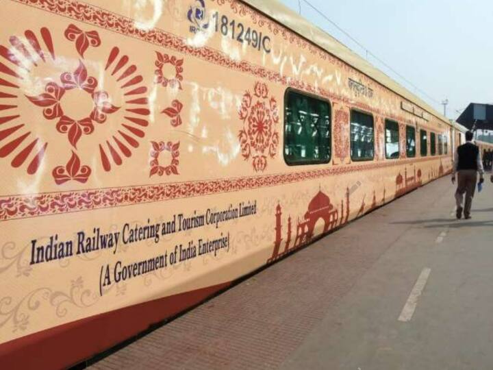 IRCTC started special train for Ganga Sagar and Kamakhya Devi in ​​Madhya Pradesh ANN IRCTC Tour Package: मध्य प्रदेश के तीर्थ यात्रियों के लिए खुशखबरी, गंगा सागर और कामाख्या के दर्शन कराएगी स्पेशल ट्रेन, बुकिंग शुरू