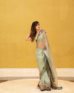 PHOTO : तुला पाहताच बाला...रिया चक्रवर्तीच्या दिलखेचक अदा; फोटो चर्चेत!