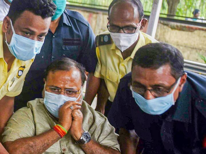 Bengal SSC Scam: ED Attaches Assets Worth Rs 48 Crore ‘Beneficially Owned’ By Partha Chatterjee, Aide Bengal SSC Scam: ED Attaches Assets Worth Rs 48 Crore ‘Beneficially Owned’ By Parta Chatterjee, Aide Bengal SSC Scam: ED Attaches Assets Worth Rs 48 Crore ‘Beneficially Owned’ By Partha Chatterjee, Aide