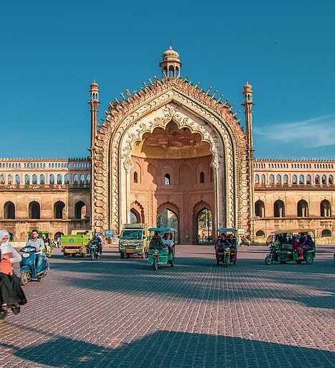 बता दें कि इस पैकेज में का नाम Royalty Rajasthan Tour Package Ex- Lucknow (NLA76) है. जिसमें आपकी 12  नवंबर को यात्रा 7 रात और 8 दिनों की यात्रा यूपी नवाबी शहर लखनऊ से शुरू होगी.