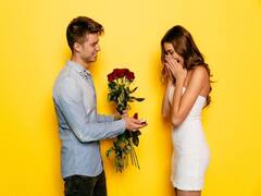 Relationship Tips: क्या आपका क्रश भी करता है आपसे प्यार, ऐसे करें लव टेस्ट