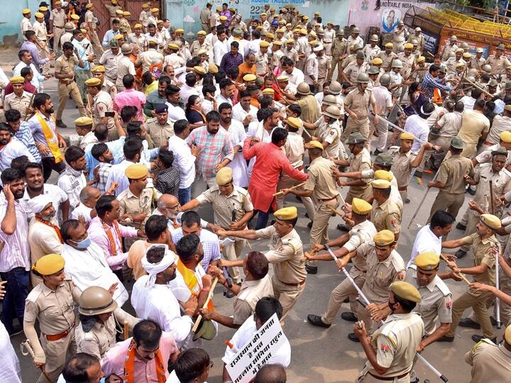 Lumpy Disease Outbreak In Rajasthan: BJP Holds Massive Protests Against Gehlot Govt In Jaipur Lumpy Disease Outbreak: BJP Holds Massive Protests Against Gehlot Govt In Jaipur, Several Leaders Detained