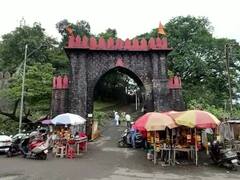 किल्ले दुर्गाडीवर नवरात्रोत्सव वरून शिंदे आणि ठाकरे गट आमनेसामने, उत्सव आम्हीच साजरा करणार दोन्ही गटाकडून दावा