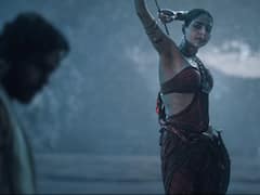 'Ponniyin Selvan 1' Makers Release A Lyrical Song Video 'Alaikadal'