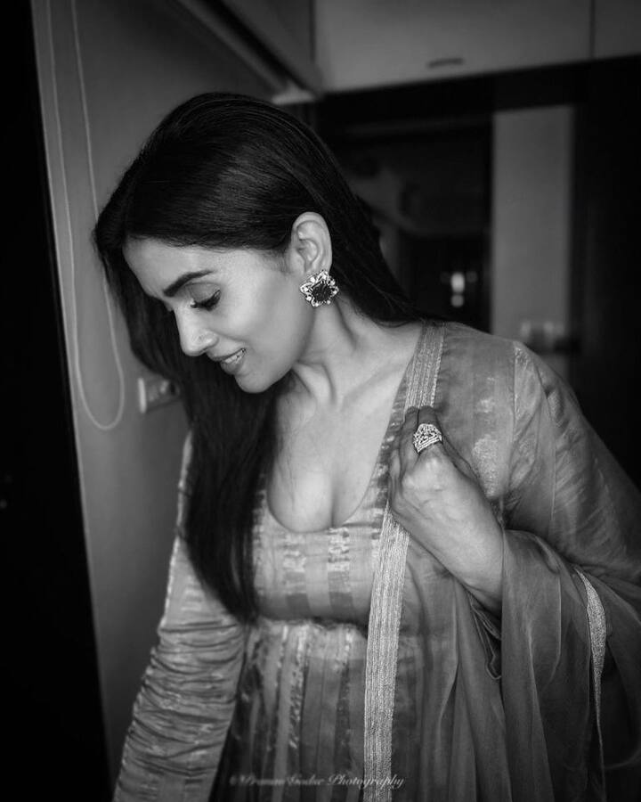 तिच्या या फोटोला नेटकऱ्यांची पसंती मिळाली आहे.  (Sonali Kulkarni/instagram)