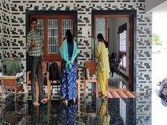 தூங்கி கொண்டிருந்தவர்களை மிரட்டி 31 பவுன் தங்க நகைகள் கொள்ளை - பழனி அருகே பரபரப்பு