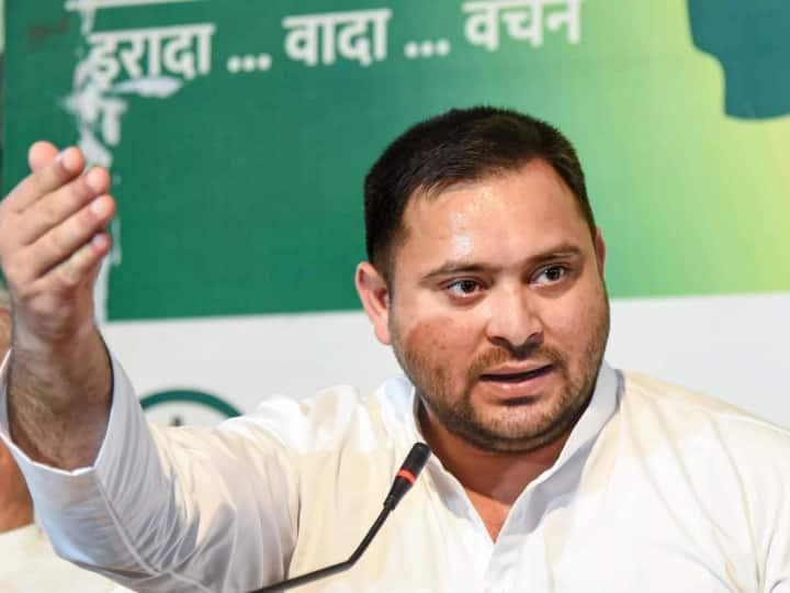 Why JDU Akali Dal and Shiv Sena left NDA Tejashwi Yadav tells in INLD rally Tejashwi Yadav: जेडीयू-अकाली दल और शिवसेना ने क्यों छोड़ा बीजेपी का साथ? INLD की रैली में तेजस्वी यादव ने बताया