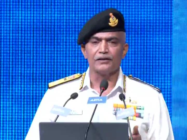 India Navy Chief Said R Hari Kumar Said China and Pakistan is biggest Challenge For Security keeping Close Eye ANN Navy Chief On China-Pak: नेवी चीफ बोले- भारत के लिए चीन एक बड़ी चुनौती, पाकिस्तान को लेकर भी कही ये बात