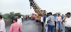 मुंबई -अहमदाबाद महामार्गावर पुन्हा भीषण अपघात; डिव्हायडर तोडून टेम्पोवर धडकली कार, दोघांचा जागीच मृत्यू