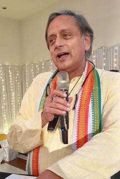 Congress President Election : शशी थरूर काँग्रेस अध्यक्षपदाची निवडणूक लढवणार?