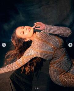 Malaika Arora: ਟਾਈਟ ਸ਼ਿਮਰੀ ਗਾਊਨ 'ਚ ਮਲਾਇਕਾ ਅਰੋੜਾ ਨੇ ਦਿਖਾਇਆ ਅਜਿਹਾ ਕਿਲਰ ਲੁੱਕ, ਚੜ੍ਹ ਗਿਆ ਇੰਟਰਨੈੱਟ ਦਾ ਪਾਰਾ