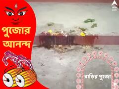 থরে থরে হয় সাজানো বন্দুক, রয়েছে গুলি ছোড়ার রেওয়াজও, বালুরঘাটের চৌধুরী পরিবারের পুজো হয় বৈষ্ণব রীতিতে