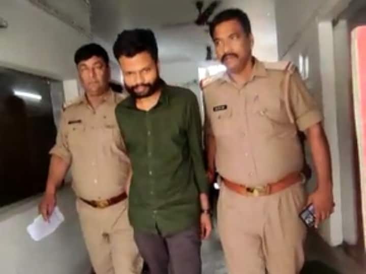 Ghaziabad Uttar Pradesh Indirapuram police station disclosed threat of murder to journalist ANN Ghaziabad News: पत्रकार को 'सिर तन से जुदा' करने की धमकी देने वाला चढ़ा पुलिस के हत्थे, सामने आई चौंकाने वाली बात