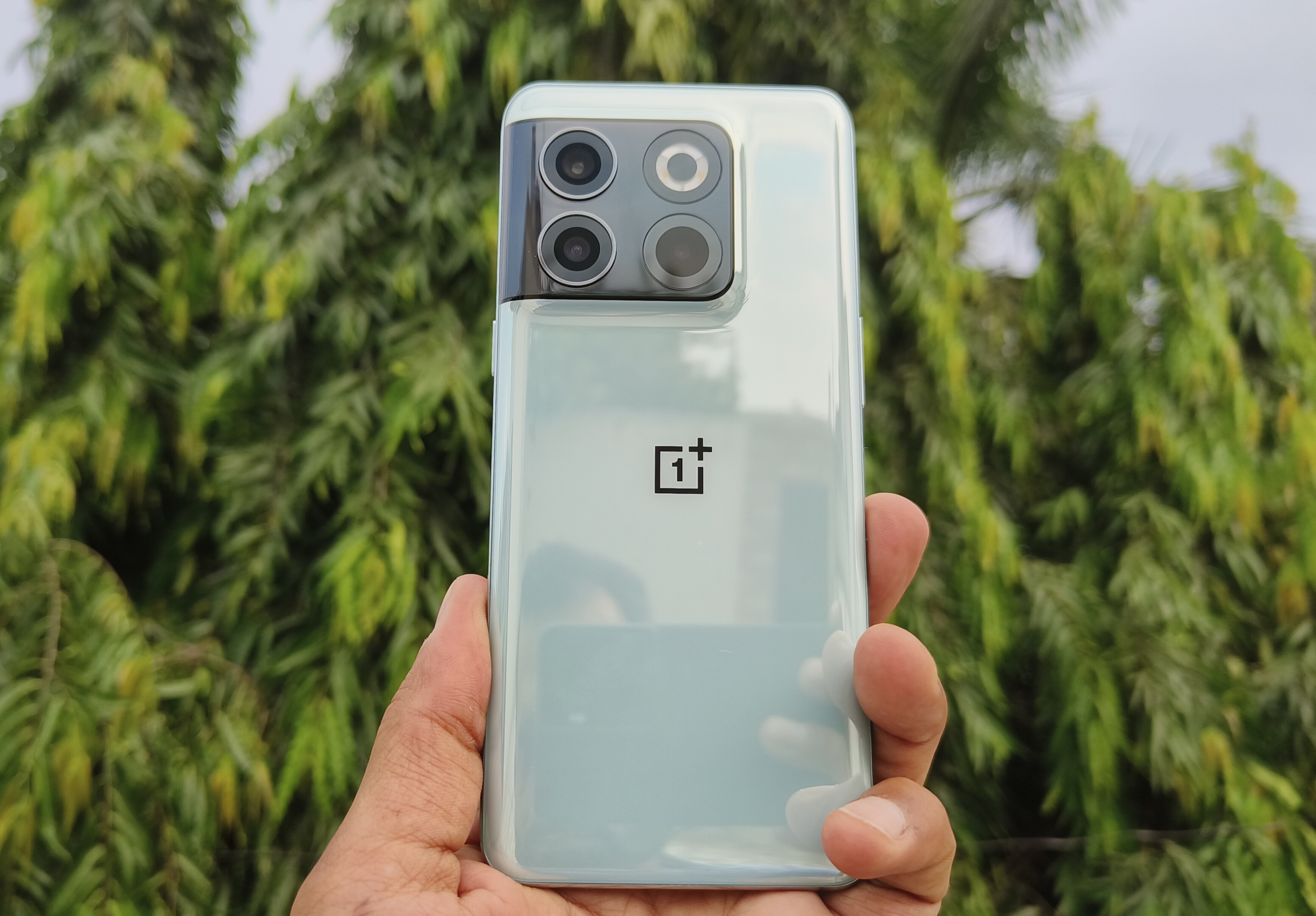 oneplus ka mobile kaisa hai