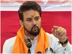 अनुराग ठाकुर का केजरीवाल सरकार पर हमला, कहा- 'मस्जिद के इमाम को वेतन तो पुजारियों को क्यों नहीं'