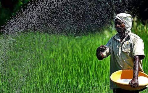 Herbicide glyphosate ban action will be taken if sold Glyphosate Ban: इस राज्य में किसान नहीं खरीद पाएंगे ये फसल की दवा, बेची तो होगी कार्रवाई