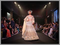 మనదేశంలో ర్యాంప్‌వాక్ చేసే మోడల్స్ ఏడాదికి ఎంత సంపాదిస్తారో తెలుసా? ఆ విషయంలో అమ్మాయిలే టాప్