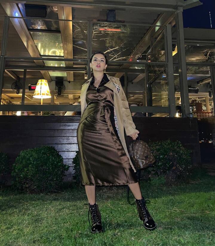 टीव्हीनंतर बॉलीवूडकडे वळलेली अभिनेत्री अवनीत कौर जेव्हा जेव्हा पडद्यावर येते तेव्हा लोकांसाठी तिच्यापासून नजर हटवणे कठीण होते. (फोटो सौजन्य : avneetkaur_13/इंस्टाग्राम)