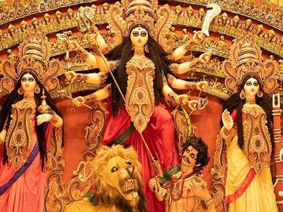 Navratri and Durga Puja: Know the Key Differences Between These Two Festivals Navratri and Durga Puja: நவராத்திரி மற்றும் துர்கா பூஜை, இந்த இரண்டு பண்டிகைக்கும் இருக்கும் வித்தியாசம் தெரியுமா?