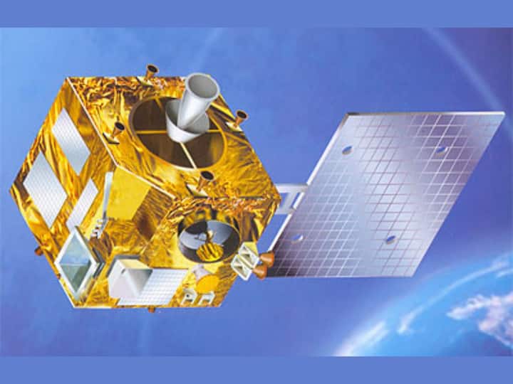 Kalpana-1 is the first in the series of exclusive meteorological satellites built by ISRO. It was launched on September 12, 2002. It carried two payloads: Very High Resolution Radiometer (VHRR) and Data Relay Transponder (DRT). VHRR was designed to obtain atmospheric cloud cover, water vapour, and temperature data. (ISRO via Gunter’s Space Page)