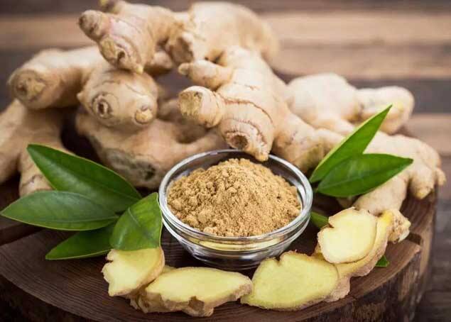 Ginger In Diet: When and how much ginger should be eaten in a day? Know its quantity and health benefits Ginger In Diet : ਇੱਕ ਦਿਨ 'ਚ ਕਦੋਂ ਤੇ ਕਿੰਨਾ ਖਾਣਾ ਚਾਹੀਦੈ ਅਦਰਕ ? ਜਾਣੋ ਇਸ ਦੀ ਮਾਤਰਾ ਅਤੇ ਸਿਹਤ ਨੂੰ ਹੋਣ ਵਾਲੇ ਫਾਇਦੇ