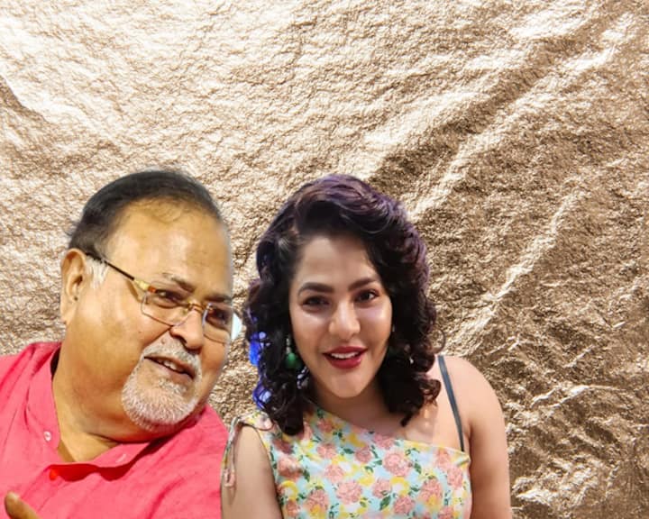 পার্থর মোবাইল ফোন ফরেন্সিকে এই তথ্য মিলেছে। ইডি-র দাবি, অর্পিতার বেশিরভাগ পলিসির বার্ষিক প্রিমিয়াম ছিল ৫০ হাজার, কোনওটির ৪৫ হাজার টাকা।
