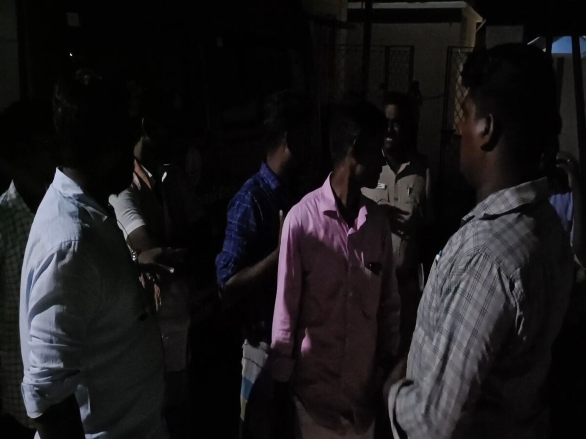 Crime : நண்பன் திரைப்பட பாணியில் வீடியோ கால் மூலம் பிரசவம்.. இறந்து பிறந்த குழந்தை.. குற்றம்சாட்டும் உறவினர்..