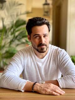 Emraan Hashmi : 'ग्राउंड झिरो'च्या शूटिंगसाठी काश्मीरमध्ये गेलेल्या इमरान हाश्मीवर दगडफेक! नेमकं काय घडलं?