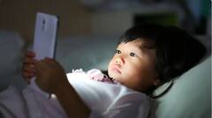 শিশুদের ঘুম কাড়ছে সোশ্যাল মিডিয়া ! এই ক্ষতি হচ্ছে শরীরের