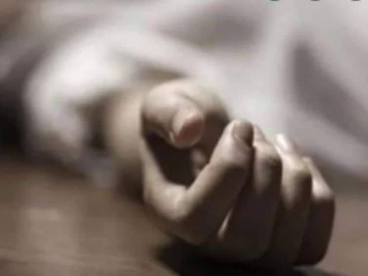 woman commits suicide for speaking ill of her behaviour in Chennai Crime: நடத்தை குறித்து அவதூறாக பேசிய அக்கம்பக்கத்தினர்...விரக்தியில் தீக்குளித்த இளம்பெண்! என்ன நடந்தது?