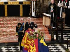 Queen Elizabeth Last Rites: રાણી એલિઝાબેથને ઐતિહાસિક વિદાય, તસવીરોમાં જુઓ શાહી સમારોહ