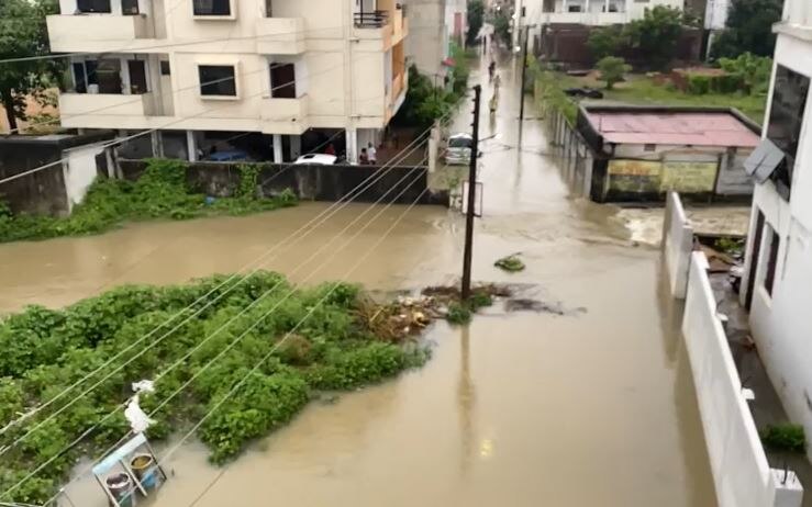 Gondia Rain : गोंदिया जिल्ह्यात मुसळधार पाऊस, धरणातून पाण्याचा विसर्ग, शहरातील नागरिकांच्या घरात शिरलं पाणी 