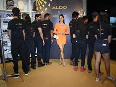 Janhvi Kapoor: ఆరెంజ్‌ డ్రెస్‌లో అదుర్స్ అనిపించిన జాన్వీ