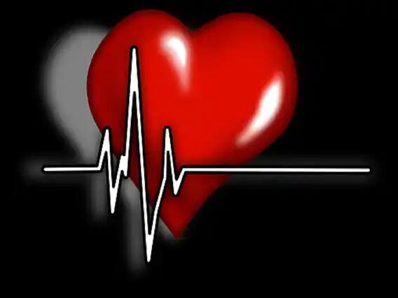Heart attack: Your 'in' habits can increase your risk of heart attack Heart attack: Your 'in' habits can increase your risk of heart attack