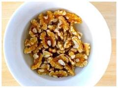 Soaked Walnuts Benefits: अखरोट पचाने में आती है दिक्कत तो ऐसे करें इसका सेवन, मिलने लगेंगे कई फायदे