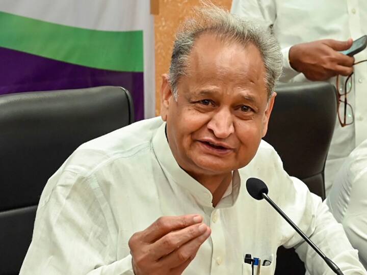 Congress President Election: कांग्रेस अध्यक्ष से लेकर सीएम पद तक, अशोक गहलोत ने हर सवाल का दिया जवाब, जानें क्या कुछ कहा? Congress President Election Ashok Gehlot Said he will talk Rahul Gandhi and Party Workers Congress President Election: कांग्रेस अध्यक्ष से लेकर सीएम पद तक, अशोक गहलोत ने हर सवाल का दिया जवाब, जानें क्या कुछ कहा?