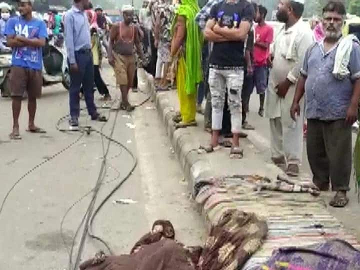 Delhi Raod Accident 4 killed after truck crushed people while sleeping on footpath in Seemapuri Delhi Raod Accident: दिल्ली के सीमापुरी में बड़ा हादसा, फुटपाथ पर सो रहे लोगों को ट्रक ने रौंदा, 4 की हुई मौत