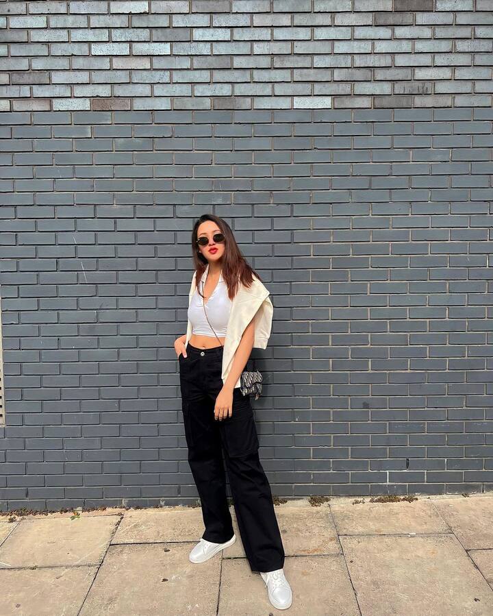 నేహా శెట్టి బ్యూటీ ఫుల్ ఫోటోలు -Image credit: Neha Shetty/Instagram