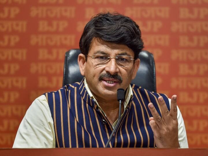 BJP MP Manoj Tiwari Moved Supreme Court Against Delhi Government Decision Firecrackers Pollution Delhi: दिल्ली में पटाखों पर रोक का मामला, केजरीवाल सरकार के फैसले के खिलाफ SC पहुंचे मनोज तिवारी