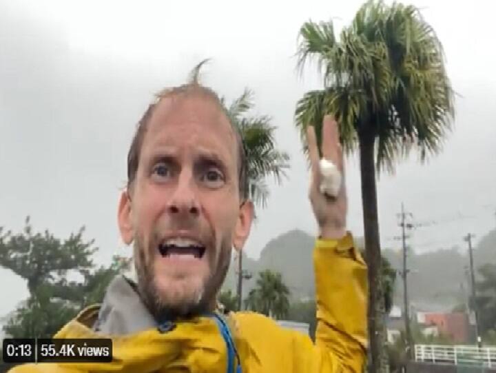 Man films scary footage from inside the 'eye of the storm' after typhoon Nanmadol's landfall in Japan Japan Typhoon : ஜப்பானை மிரளவைத்த நான்மடோல் புயல்: வைரலாகி பயமுறுத்தும் மிரட்டல் வீடியோ..