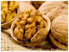 Soaked Walnuts Benefits: अखरोट पचाने में आती है दिक्कत तो ऐसे करें इसका सेवन, मिलने लगेंगे कई फायदे