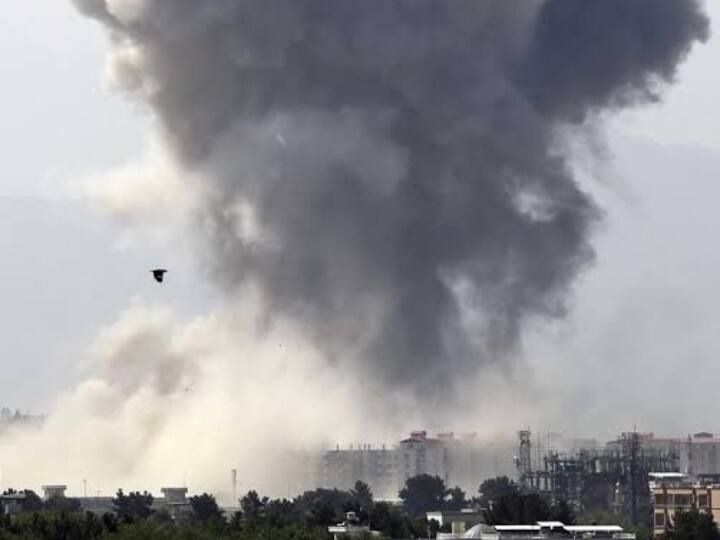 Afghanistan: काबुल के एक रेस्टोरेंट में हुए जोरदार धमाके में तीन लोगों की मौत, कई लोग घायल Afghanistan A blast took place in a restaurant in kabul 3 people killed many wounded Afghanistan: काबुल के एक रेस्टोरेंट में हुए जोरदार धमाके में तीन लोगों की मौत, कई लोग घायल