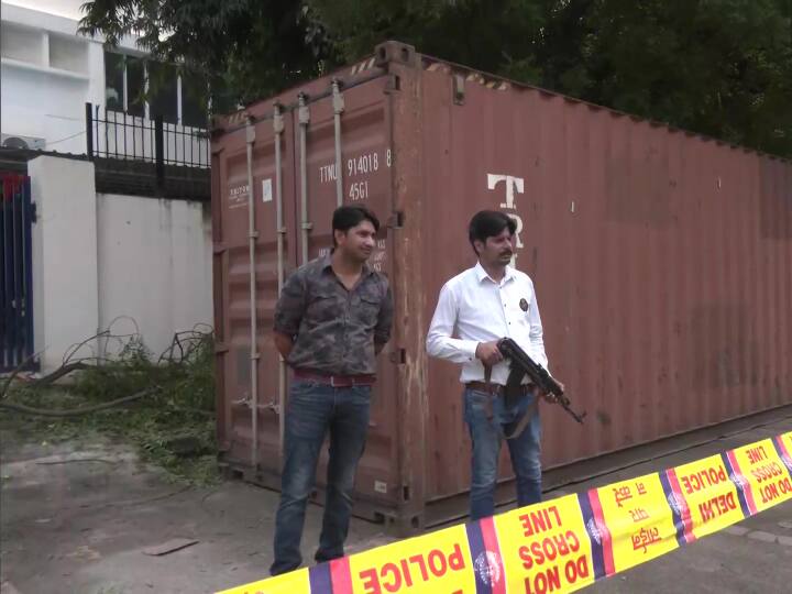 Delhi Police Special Cell Seized  Heroin was seized from a container at Nava Sheva Port Mumbai ANN Mumbai Heroin Seized: मुंबई में दिल्ली पुलिस को मिली बड़ी कामयाबी, कंटेनर से 1725 करोड़ की ड्रग्स जब्त