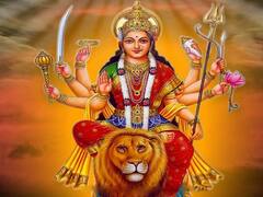 Shardiya Navratri 2022: मां दुर्गा के 7 दिव्य अस्त्र-शस्त्र का रहस्य, जानें किस देवता ने क्या भेंट किया