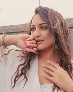 PHOTO : सोनाक्षी सिन्हाच्या ट्रेन्डी लूकची चर्चा; क्लासी फोटोशूट व्हायरल!