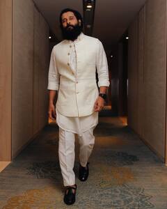 Actor Vikram: கூல் லுக்கில் காட்சியளிக்கும் ஆதித்த கரிகாலன்!