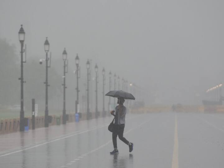 Delhi Monsoon Rain Updates IMD Alerts Large Deficit Persists Rain In Delhi Weather Update: Delhi To Witness Three More Days Of Rain Before Monsoon Withdraws, Rainfall Deficiency To Ease