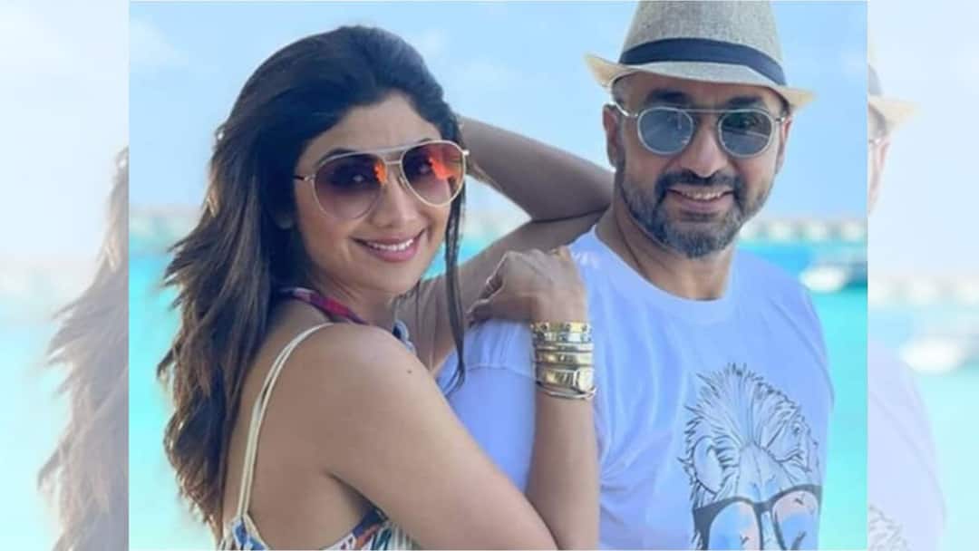Raj Kundra: গ্রেফতারির পর প্রথমবার সোশ্যাল মিডিয়ায় রাজ কুন্দ্রা, ইঙ্গিতপূর্ণ পোস্ট শিল্পার স্বামীর Raj Kundra Posts About His Arrest For The First Time, ‘If You Don’t Know The Whole Story, Shut Up’, know in details Raj Kundra: গ্রেফতারির পর প্রথমবার সোশ্যাল মিডিয়ায় রাজ কুন্দ্রা, ইঙ্গিতপূর্ণ পোস্ট শিল্পার স্বামীর