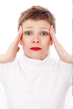 Headache: কোন কারণে সকালে ঘুম থেকে উঠেই মাথার যন্ত্রণা করে?